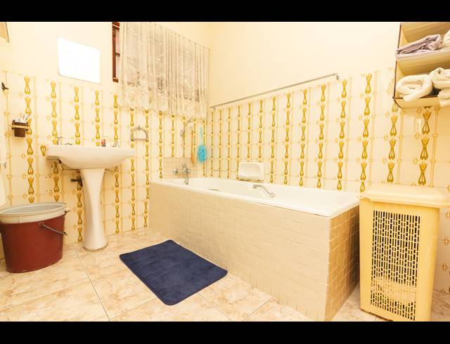 4 BEDROOM FREESTANDING FOR SALE IN MOUNT VERNON
